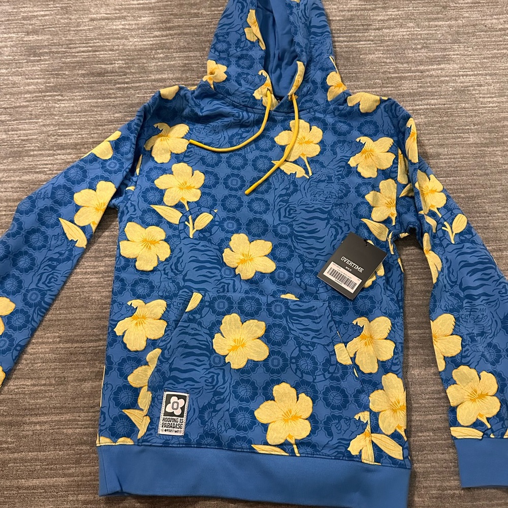NWT MENS SIZE SMALL OVERTIME SWEATSHIRT